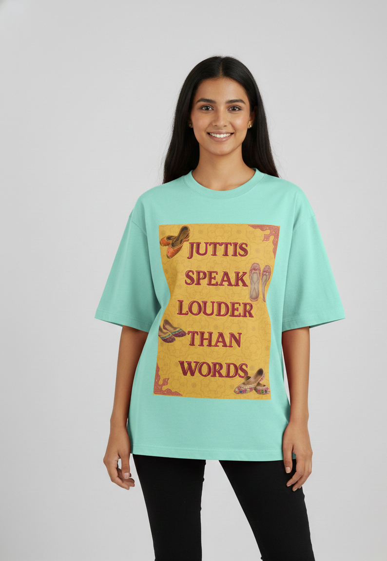 Jutti Oversized Classic T-Shirt