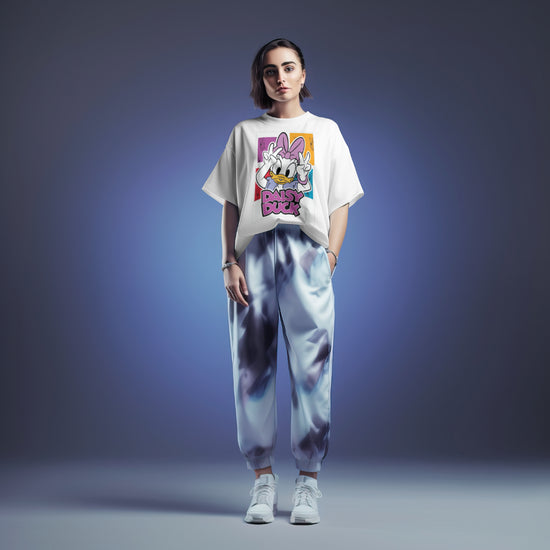 SCUBAAA Women's Daisy Duck: Pop Art Vibes Oversized T-Shirt