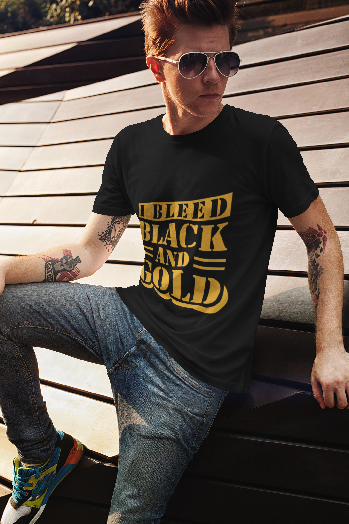 SCUBAAA Men's Black&Gold Round Neck Classic T-Shirt
